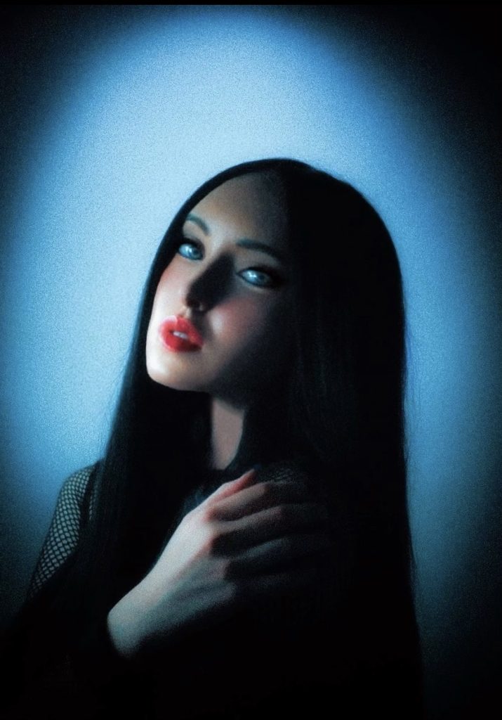 Singer Luna Violet Releases Emotional Debut Single “BLUE”